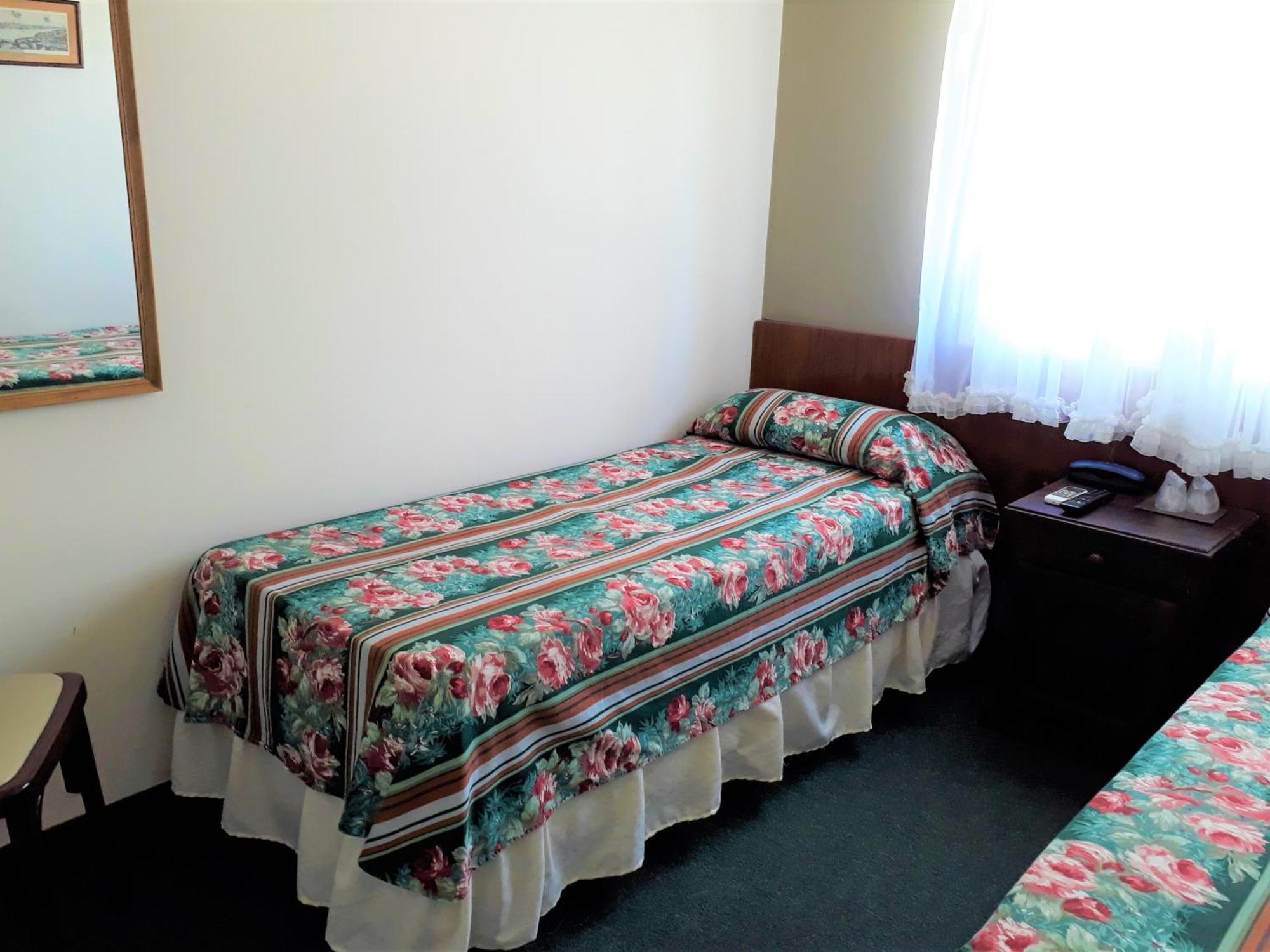Hotel Tejas Rojas Villa Gesell Habitación foto